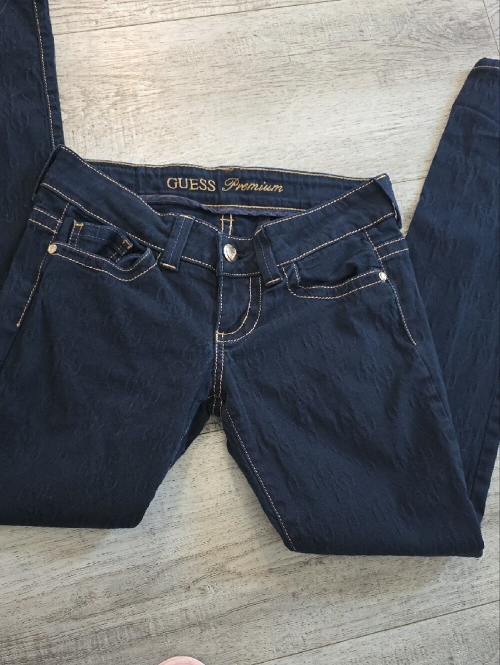 Guess Dark Navy Skinny Jeans with Contrast Stitching - Picture 5 of 9